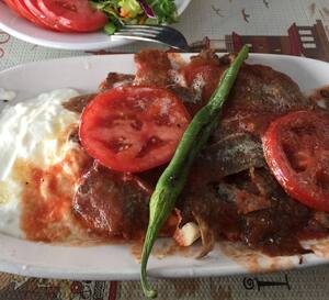 Meshur Kuyum Pide Salonu Inonu Caddesi Izmir Zomato